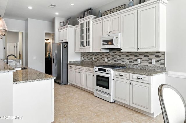 10 Lakewood Court, Bluffton, SC 29910