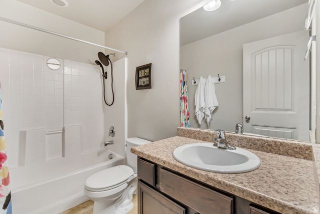 1643 N HOLLYHOCK, Farmington, UT 84025