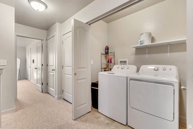 1643 N HOLLYHOCK, Farmington, UT 84025