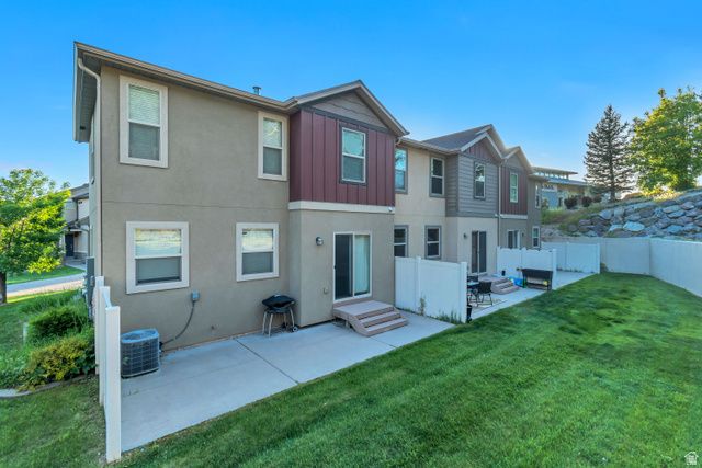 1643 N HOLLYHOCK, Farmington, UT 84025