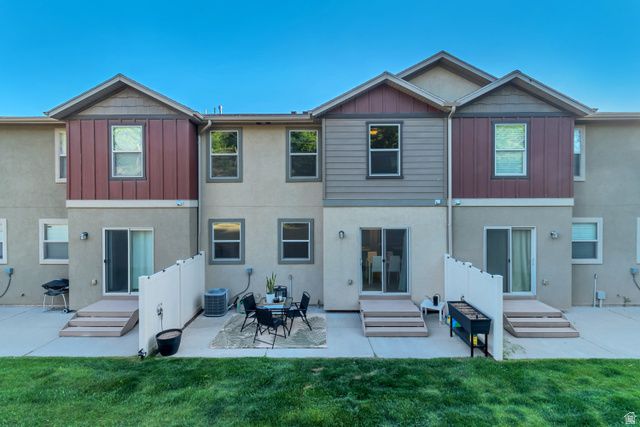 1643 N HOLLYHOCK, Farmington, UT 84025