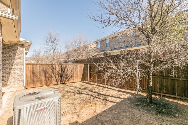 17736 Coralberry Drive, Dallas, TX 75252