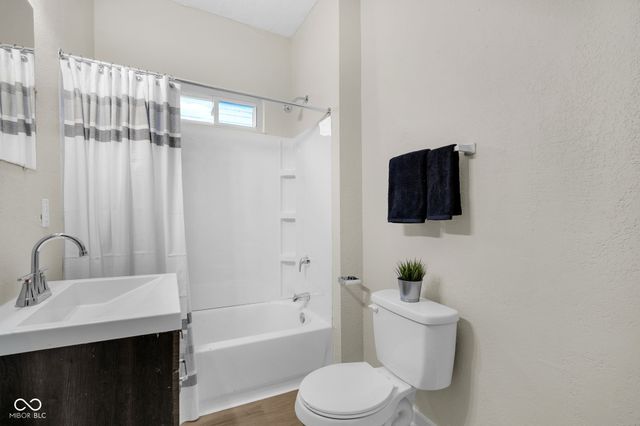 3539 N College Avenue, Indianapolis, IN 46205