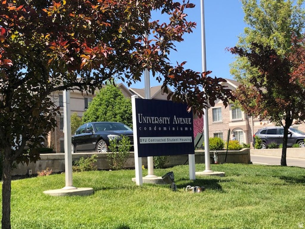 Image 17 of property listing at 567 N UNIVERSITY AVE #209, Provo, UT 84601