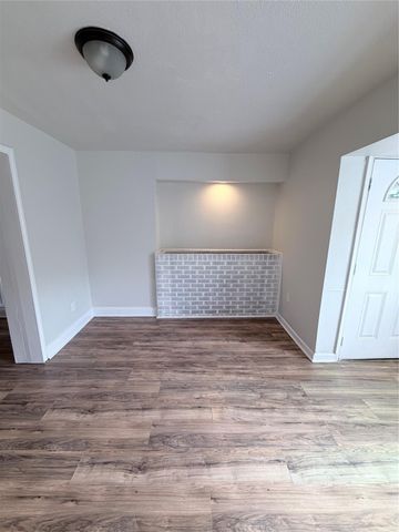 208 Preston Street, La Marque, TX 77568