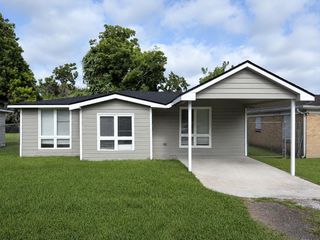 208 Preston Street, La Marque, TX 77568