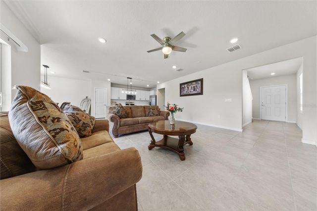 1667 DELIGHTFUL DRIVE, Davenport, FL 33896