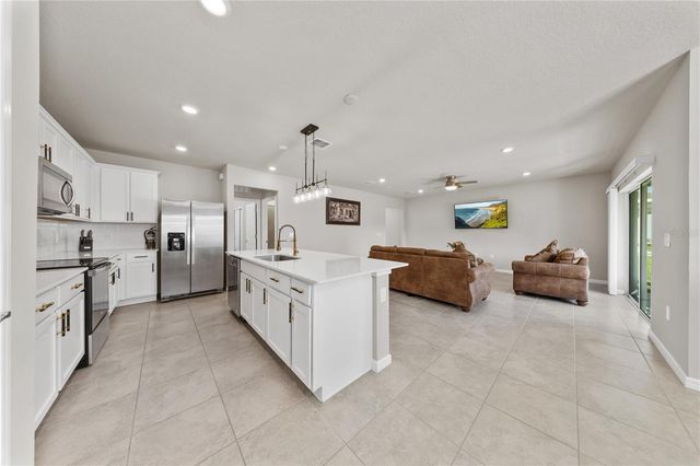 1667 DELIGHTFUL DRIVE, Davenport, FL 33896