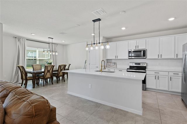 1667 DELIGHTFUL DRIVE, Davenport, FL 33896