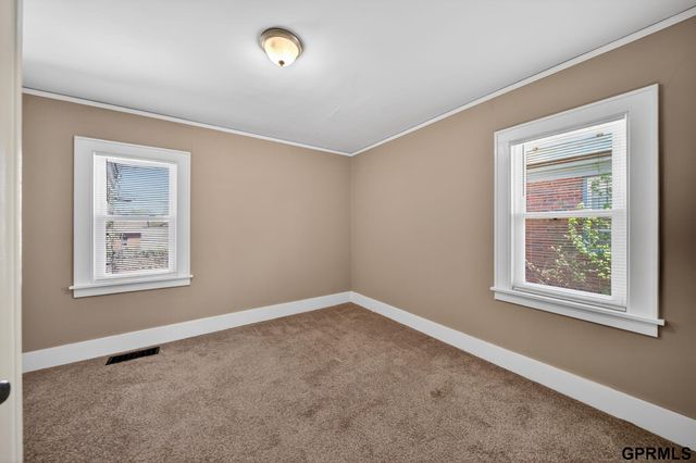 2880 Read Street, Omaha, NE 68112