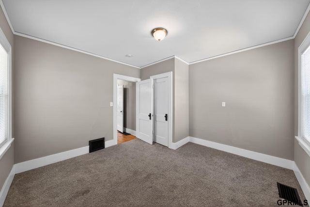 2880 Read Street, Omaha, NE 68112