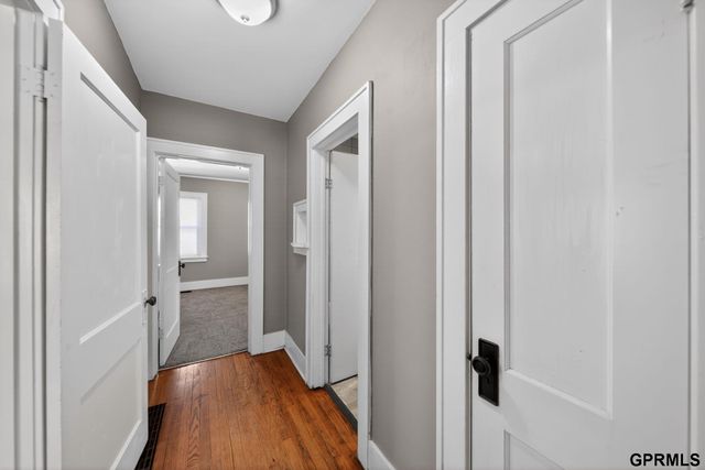 2880 Read Street, Omaha, NE 68112