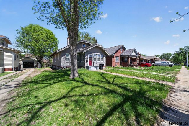 2880 Read Street, Omaha, NE 68112