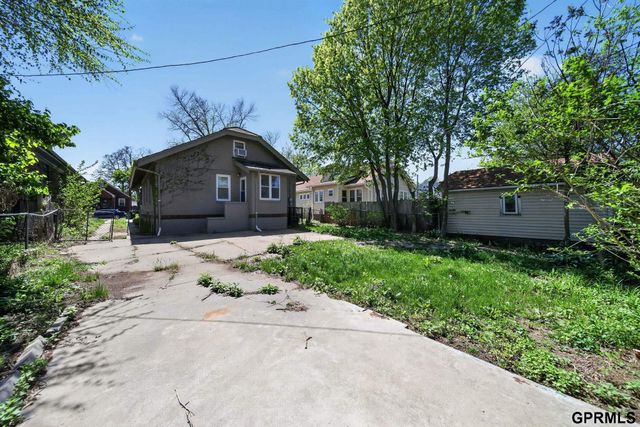 2880 Read Street, Omaha, NE 68112