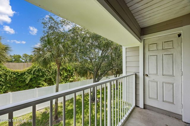 7055 DEER LODGE Circle 106, Jacksonville, FL 32256