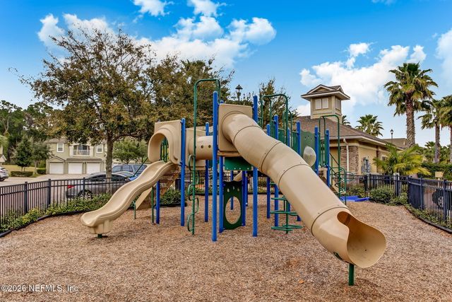 7055 DEER LODGE Circle 106, Jacksonville, FL 32256