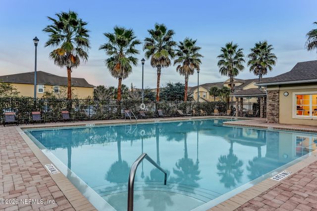 7055 DEER LODGE Circle 106, Jacksonville, FL 32256