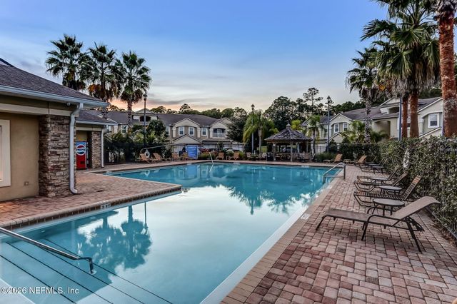 7055 DEER LODGE Circle 106, Jacksonville, FL 32256