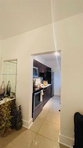 876 SW 2nd Street, Miami, FL 33130