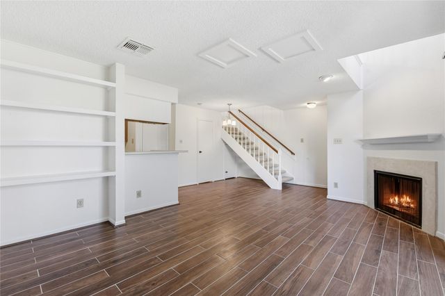 3100 Jeanetta Street 612, Houston, TX 77063