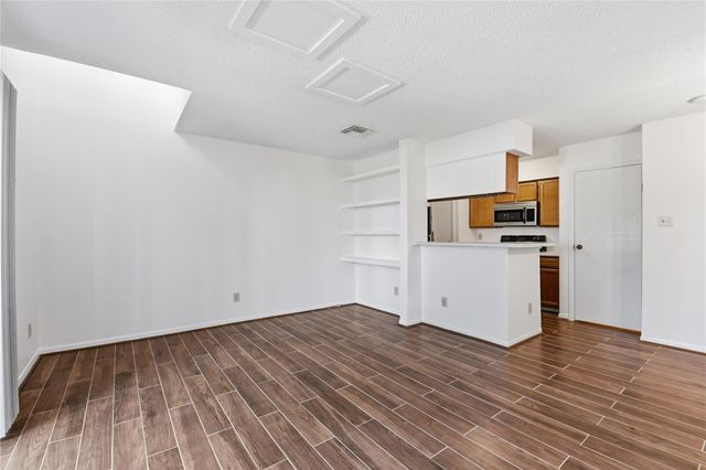 3100 Jeanetta Street 612, Houston, TX 77063