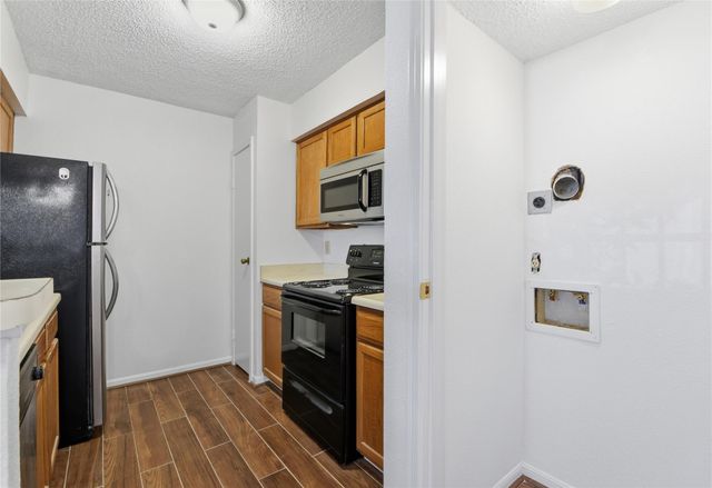 3100 Jeanetta Street 612, Houston, TX 77063