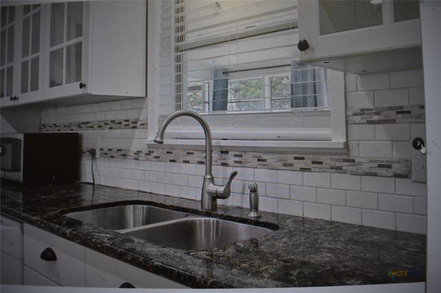 1334 Carnation LN, New Braunfels, TX 78130