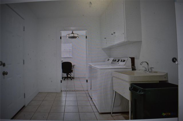 1334 Carnation LN, New Braunfels, TX 78130