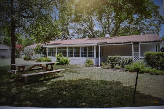 1334 Carnation LN, New Braunfels, TX 78130