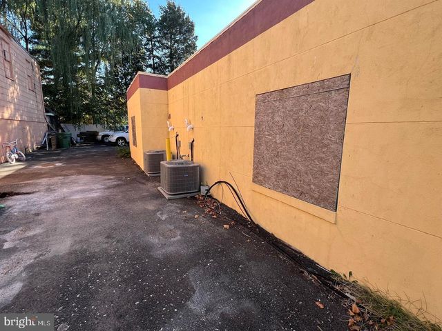 1080 MAPLE AVE, Cherry Hill, NJ 08002