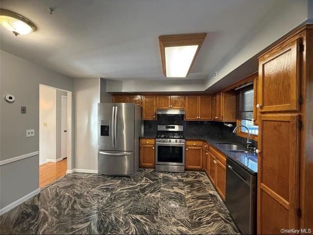 11 Central Avenue, New City, NY 10956