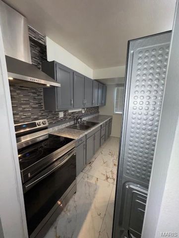 10746 Glen Garry Road, St Louis, MO 63137