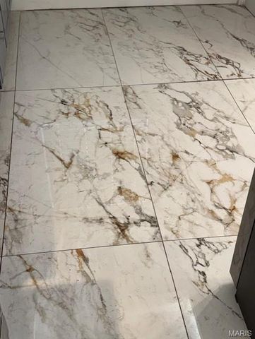 10746 Glen Garry Road, St Louis, MO 63137