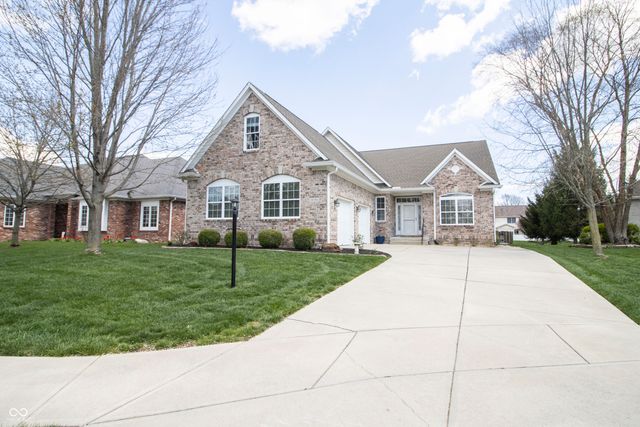 18350 Canyon Oak Drive, Noblesville, IN 46062