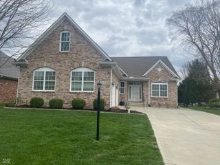 18350 Canyon Oak Drive, Noblesville, IN 46062