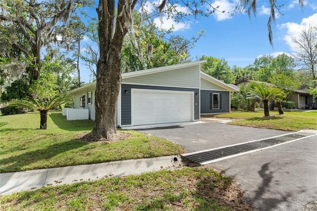 6840 NW 111TH LANE, Alachua, FL 32615