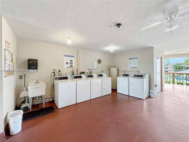 5300 Washington Street S112, Hollywood, FL 33021