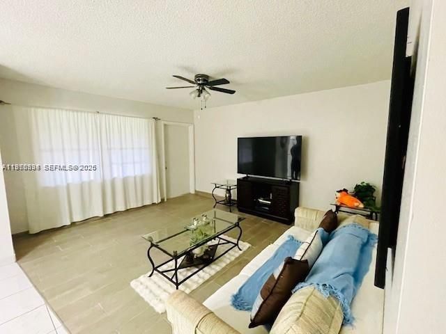 5300 Washington Street S112, Hollywood, FL 33021