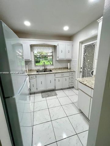 5300 Washington Street S112, Hollywood, FL 33021