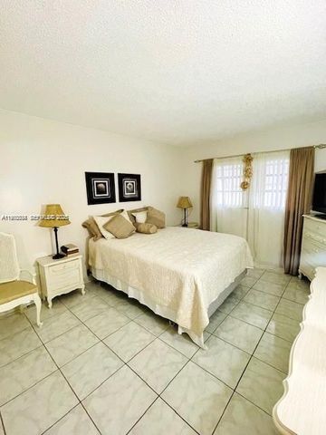 5300 Washington Street S112, Hollywood, FL 33021