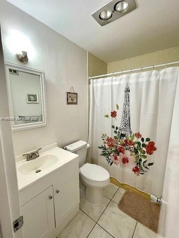 5300 Washington Street S112, Hollywood, FL 33021