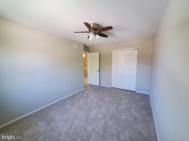 423 SAW MILL CT, Norristown, PA 19401