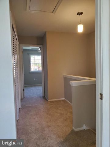 423 SAW MILL CT, Norristown, PA 19401