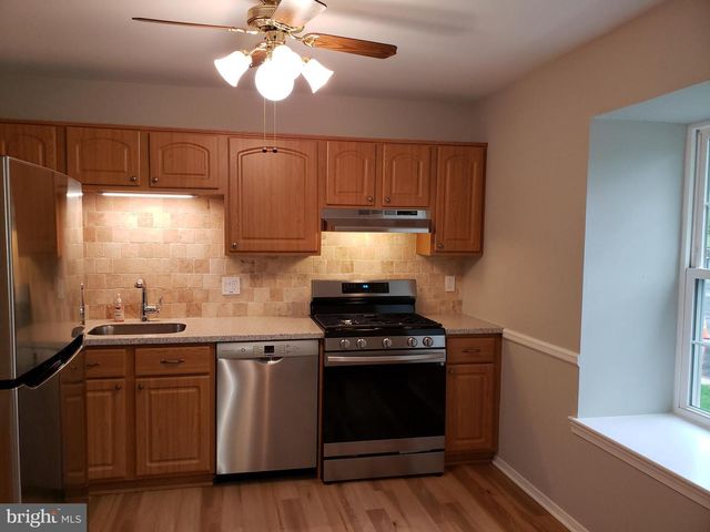 423 SAW MILL CT, Norristown, PA 19401