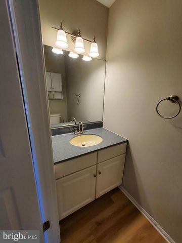 423 SAW MILL CT, Norristown, PA 19401
