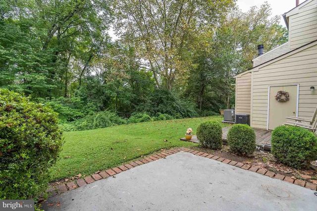 423 SAW MILL CT, Norristown, PA 19401