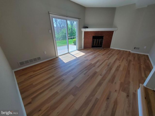 423 SAW MILL CT, Norristown, PA 19401