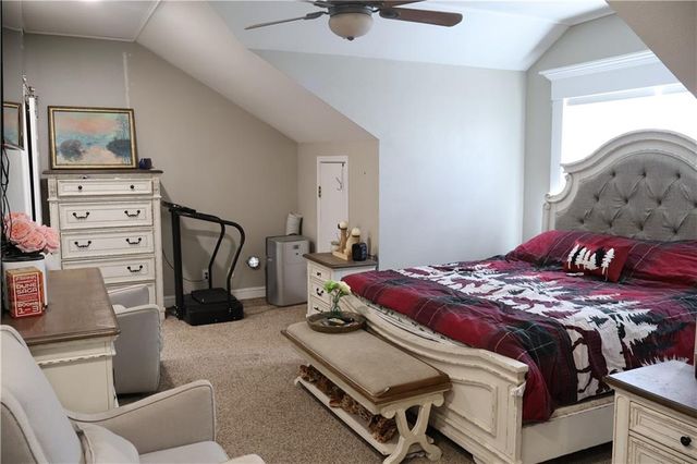 962 NW 445 Road, Centerview, MO 64019