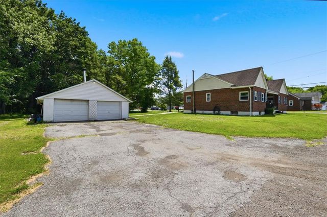 6409 4th Avenue, Lower Mt Bethel Twp, PA 18013