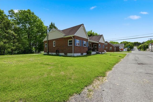 6409 4th Avenue, Lower Mt Bethel Twp, PA 18013